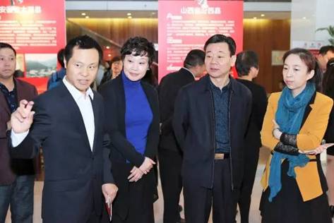 金融扶貧 攜手共進(jìn) 2016全國扶貧日金融扶貧成果展開幕