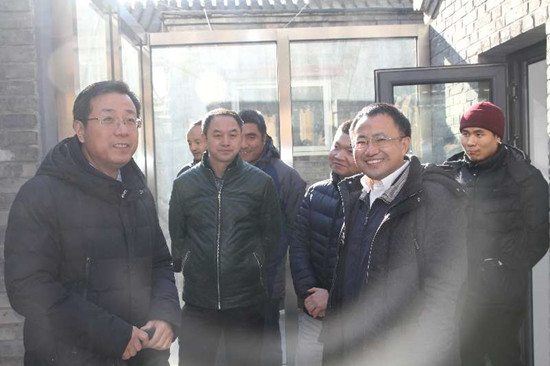 西城區(qū)領(lǐng)導(dǎo)視察白塔寺就地改善試點(diǎn)項(xiàng)目